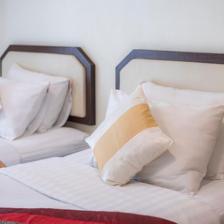 Hotel Manee Cool Mueang Chiang Mai Esterno foto