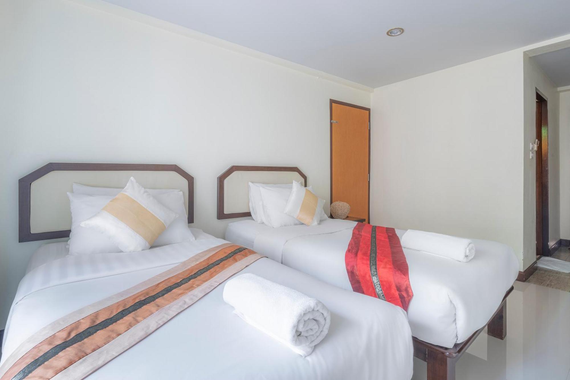 Hotel Manee Cool Mueang Chiang Mai Esterno foto