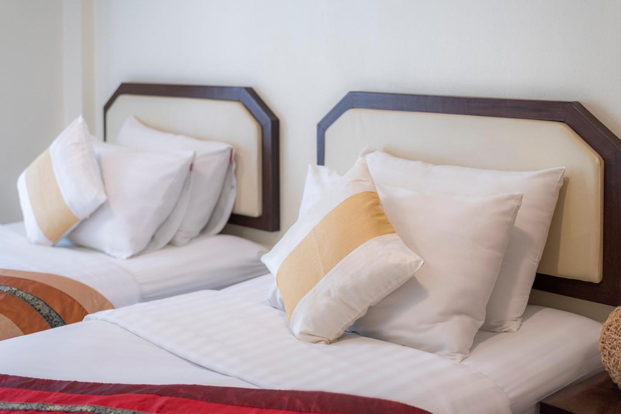 Hotel Manee Cool Mueang Chiang Mai Esterno foto