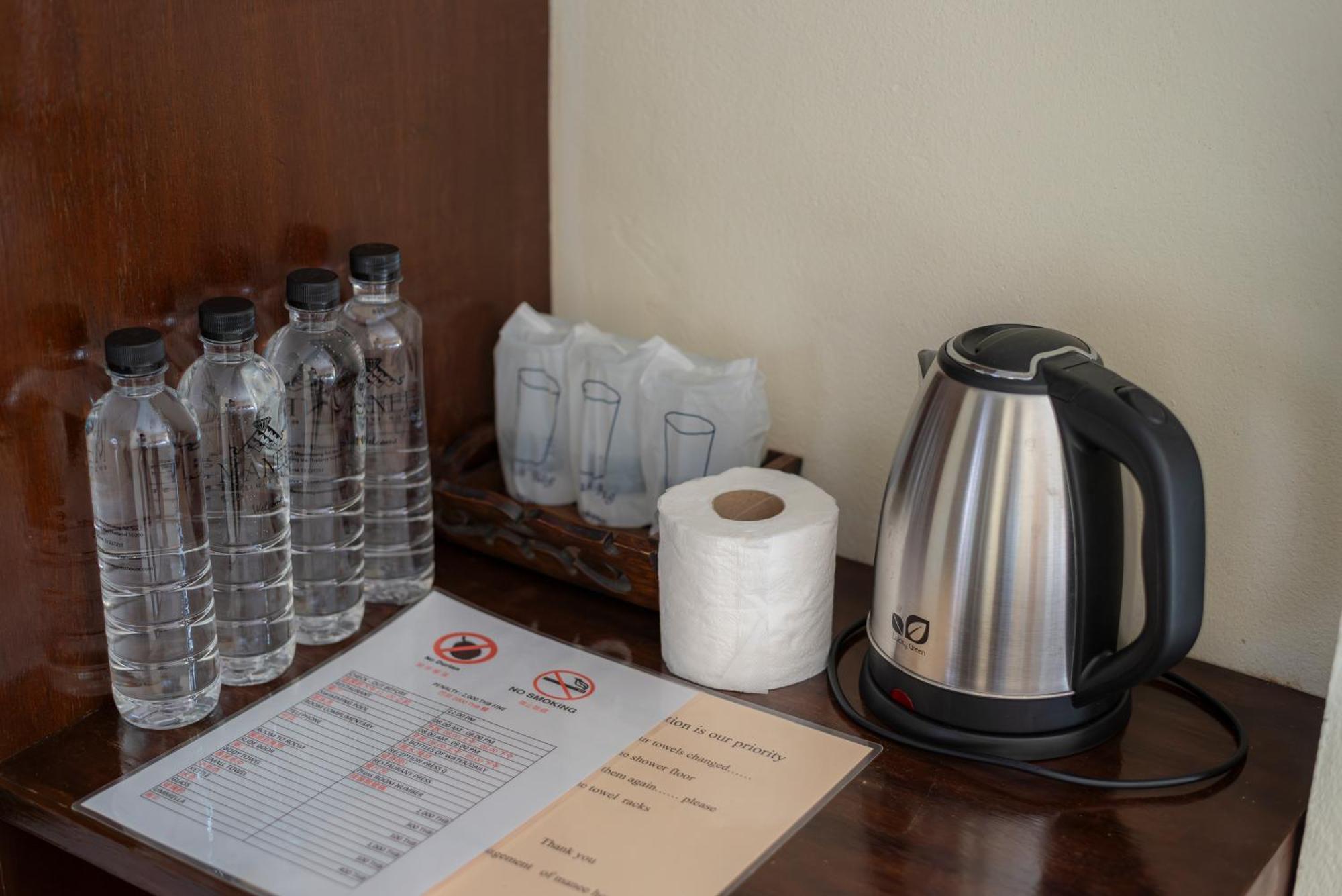 Hotel Manee Cool Mueang Chiang Mai Esterno foto