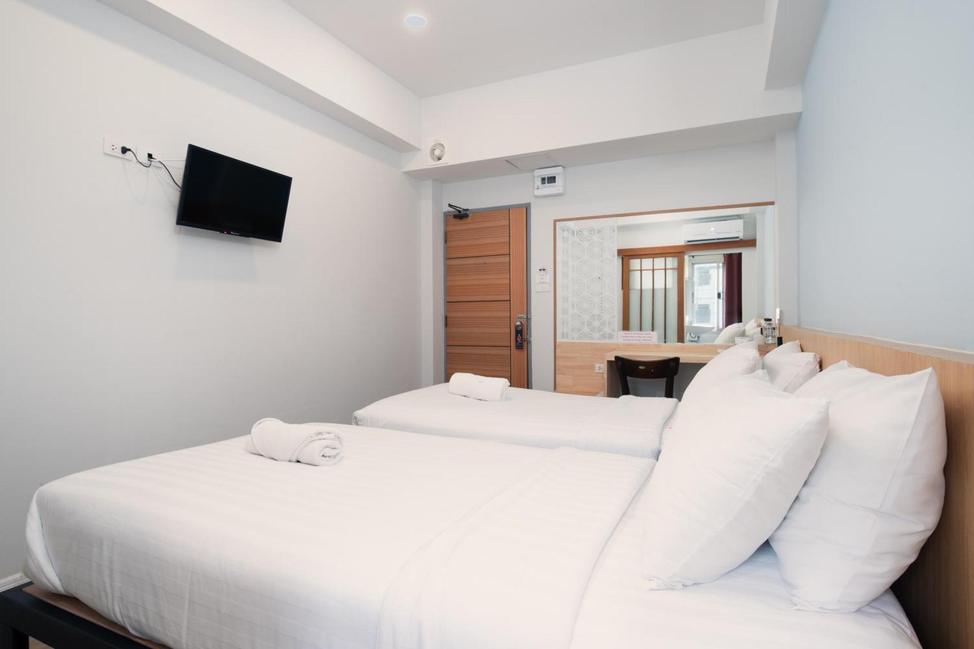 Hotel Manee Cool Mueang Chiang Mai Esterno foto
