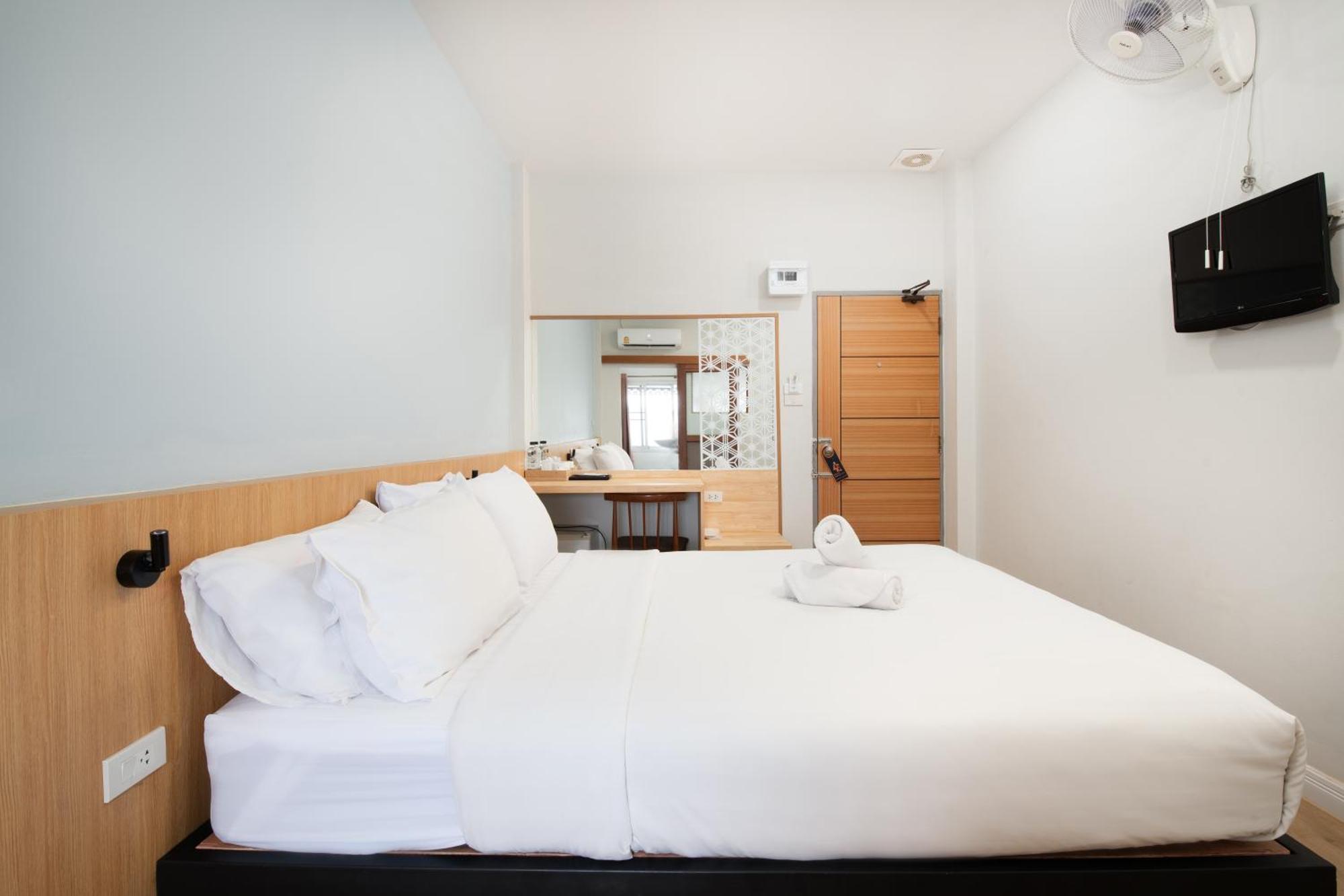 Hotel Manee Cool Mueang Chiang Mai Esterno foto
