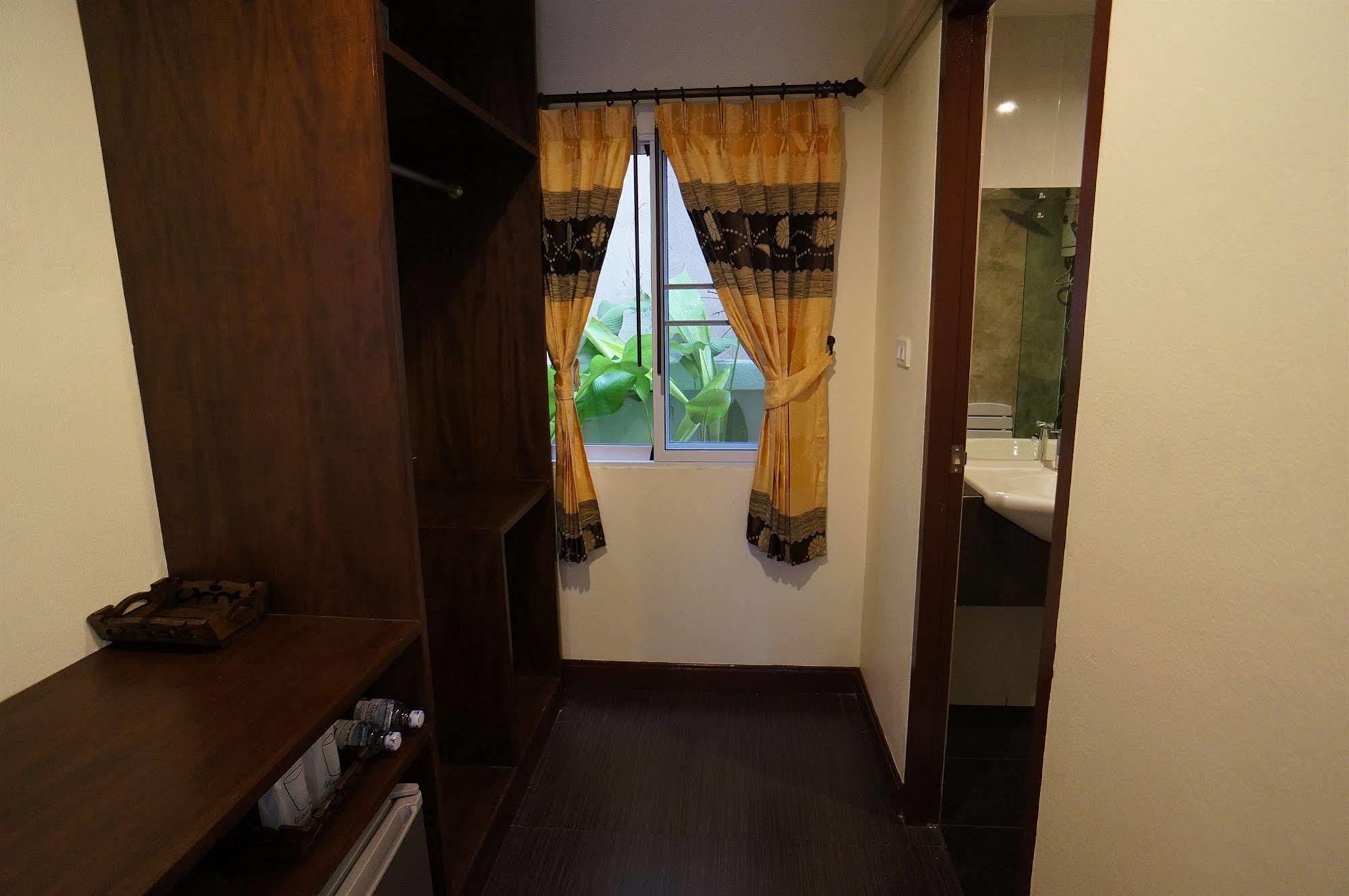 Hotel Manee Cool Mueang Chiang Mai Esterno foto
